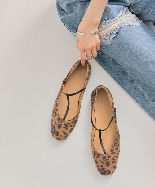 mystic（ミスティック）の「Tストラップパンプス（パンプス・レディース・ブラウン/ベージュ・36/37/38）」の6枚目の写真