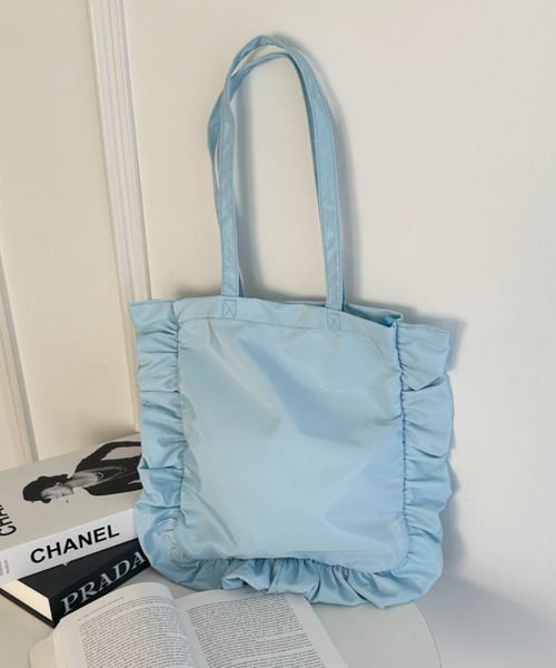 wears(ウェアーズ)の「【A4収納可能】フリルトートバッグ(トートバッグ・レディース・ブラック/アイボリー/ブルー/ピンク・FREE)」の7枚目の写真