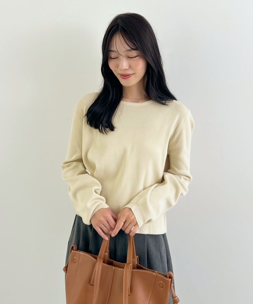 Futier land(フューティアランド)の「バックスリットニットトップス/前後2way(ニット/セーター・レディース・アイボリー/グリーン系その他/ネイビー・FREE)」の4枚目の写真