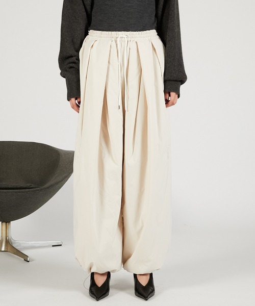 PRANK PROJECT（プランクプロジェクト）の「【Pre-Order】パッファーイージーパンツ / Puffer Easy Pants（その他パンツ・レディース・アイボリー/ブラック・36/38）」の2枚目の写真