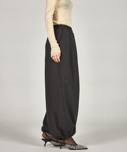 PRANK PROJECT（プランクプロジェクト）の「【Pre-Order】パッファーイージーパンツ / Puffer Easy Pants（その他パンツ・レディース・アイボリー/ブラック・36/38）」の14枚目の写真