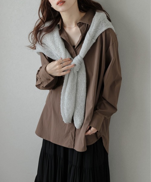 AMELY(エミリー)の「ドライタッチライトシャツ(シャツ/ブラウス・レディース・ブラウン/ブラック/ベージュ/チャコールグレー・フリー)」の3枚目の写真