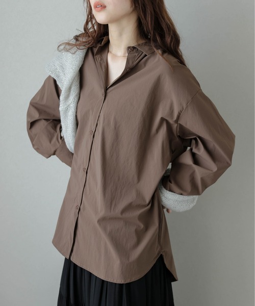 AMELY(エミリー)の「ドライタッチライトシャツ(シャツ/ブラウス・レディース・ブラウン/ブラック/ベージュ/チャコールグレー・フリー)」の16枚目の写真