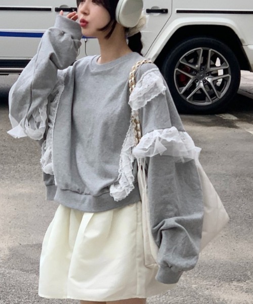 FAVORITO(ファヴォリート)の「レース切り替えトレーナー(スウェット・レディース・ピンク/グレー・F)」の2枚目の写真