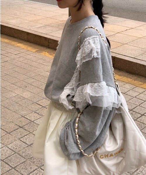 FAVORITO(ファヴォリート)の「レース切り替えトレーナー(スウェット・レディース・ピンク/グレー・F)」の18枚目の写真
