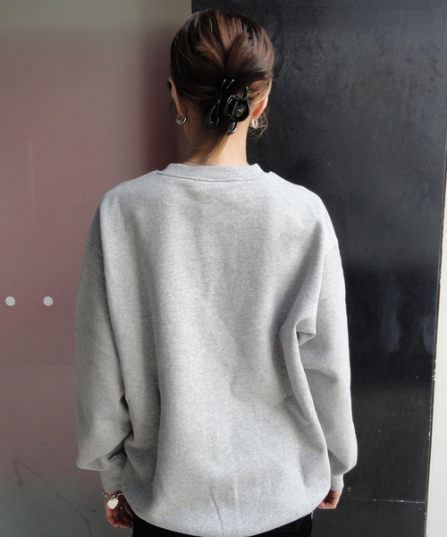DIME（ダイム）の「【Dime/ダイム】 CURSIVE SMALL LOGO CREWNECK（スウェット・レディース・チャコールグレー/ブラック・SMALL/MEDIUM）」の6枚目の写真