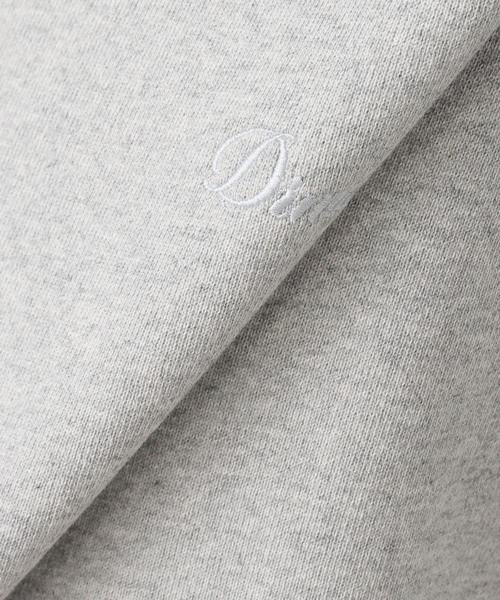DIME（ダイム）の「【Dime/ダイム】 CURSIVE SMALL LOGO CREWNECK（スウェット・レディース・チャコールグレー/ブラック・SMALL/MEDIUM）」の21枚目の写真