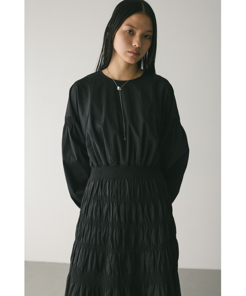 STYLEMIXER(スタイルミキサー)の「シャーリングフォルムワンピース(ワンピース・レディース・ブラック/カーキ・SMALL/MEDIUM)」の4枚目の写真