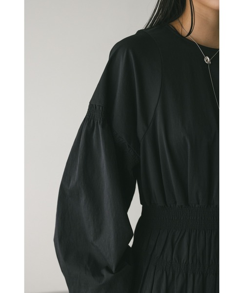 STYLEMIXER(スタイルミキサー)の「シャーリングフォルムワンピース(ワンピース・レディース・ブラック/カーキ・SMALL/MEDIUM)」の5枚目の写真