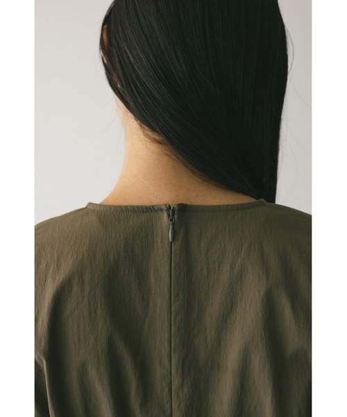 STYLEMIXER(スタイルミキサー)の「シャーリングフォルムワンピース(ワンピース・レディース・ブラック/カーキ・SMALL/MEDIUM)」の22枚目の写真