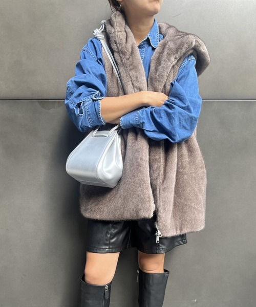 Scrap Book(スクラップブック)の「【COURTNEY ORLA】ORB mobile(ショルダーバッグ・レディース・シルバー/ブラック・FREE)」の1枚目の写真