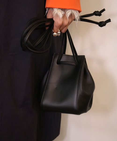 Scrap Book(スクラップブック)の「【COURTNEY ORLA】ORB mobile(ショルダーバッグ・レディース・シルバー/ブラック・FREE)」の10枚目の写真