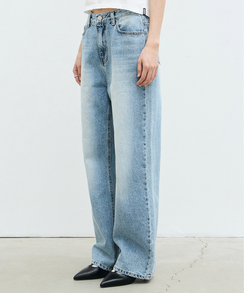 NICK&NICOLE(ニックアンドニコール)の「MINIMAL WASHING WIDE DENIM_BLUE(デニムパンツ・レディース・その他・SMALL/MEDIUM/LARGE)」の3枚目の写真