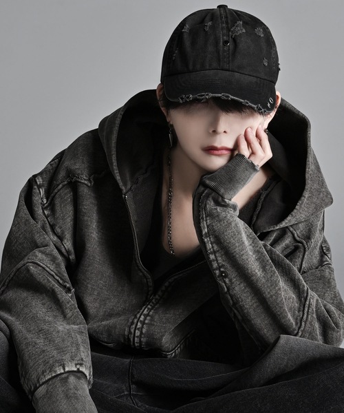 ADRER（アドラー）の「THE CAP -deep & wide frame- / ザ・キャップ -ディープ＆ワイドフレーム（キャップ・メンズ・ブラック/ブラック系1・FREE）」の5枚目の写真