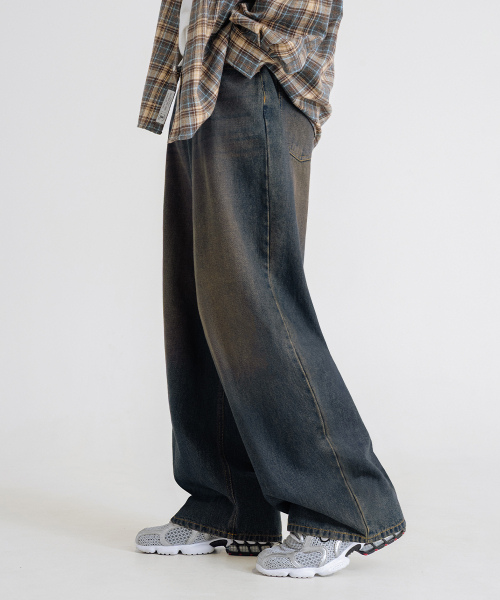 LEMAIN SECOND（リメインセカンド）の「[2PACK] VINTAGE CAT WASHING WIDE DENIM PANTS - YELLOW WASHING/DARK BLUE（デニムパンツ・メンズ・その他・MEDIUM/LARGE/X-LARGE/X-SMALL/SMALL）」の4枚目の写真