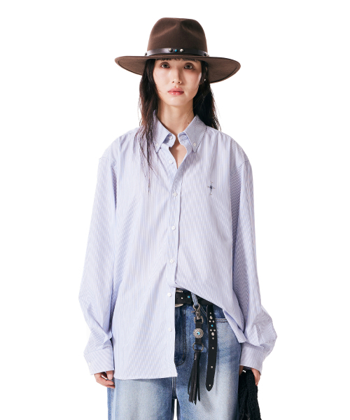 IUGAMAKARAS(イウガマカラス)の「Striped Formal Shirt (Blue)(シャツ/ブラウス・レディース・その他・1/2)」の1枚目の写真