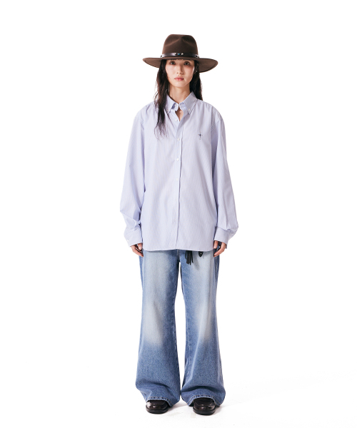IUGAMAKARAS(イウガマカラス)の「Striped Formal Shirt (Blue)(シャツ/ブラウス・レディース・その他・1/2)」の6枚目の写真