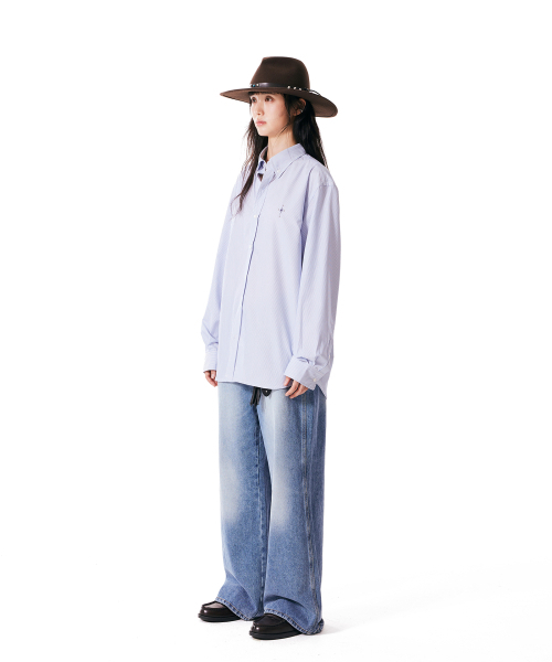 IUGAMAKARAS(イウガマカラス)の「Striped Formal Shirt (Blue)(シャツ/ブラウス・レディース・その他・1/2)」の7枚目の写真