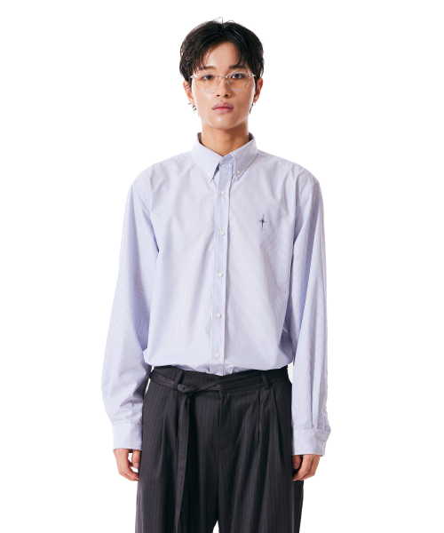 IUGAMAKARAS(イウガマカラス)の「Striped Formal Shirt (Blue)(シャツ/ブラウス・レディース・その他・1/2)」の8枚目の写真