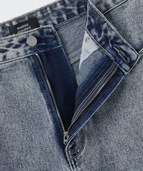 MUSINSA STANDARD（ムシンサスタンダード）の「パネルドニーワイドデニムパンツ [アシッドブルー]（デニムパンツ・メンズ・その他・38/26/27/28/29/36/34/32/30/31/33）」の4枚目の写真