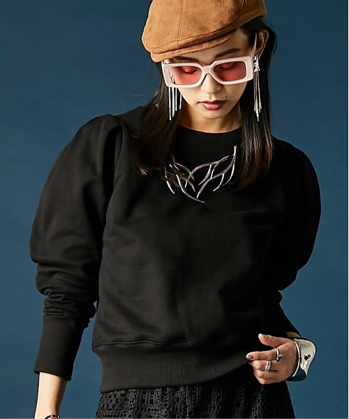 GEVS.（ジェイヴィス）の「パフスリーブクルーネックスウェット＜大きいサイズ有＞GEVS.（スウェット・レディース・杢グレー/ブラック・L/M/5L/4L/3L/LL）」の2枚目の写真