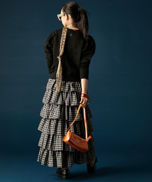 GEVS.（ジェイヴィス）の「パフスリーブクルーネックスウェット＜大きいサイズ有＞GEVS.（スウェット・レディース・杢グレー/ブラック・L/M/5L/4L/3L/LL）」の10枚目の写真