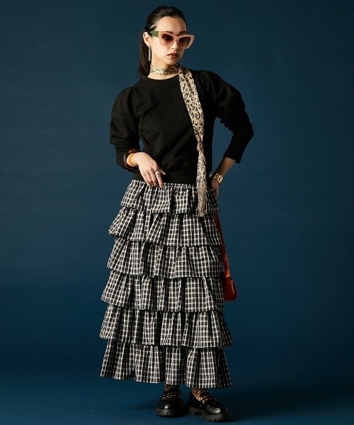 GEVS.（ジェイヴィス）の「パフスリーブクルーネックスウェット＜大きいサイズ有＞GEVS.（スウェット・レディース・杢グレー/ブラック・L/M/5L/4L/3L/LL）」の13枚目の写真