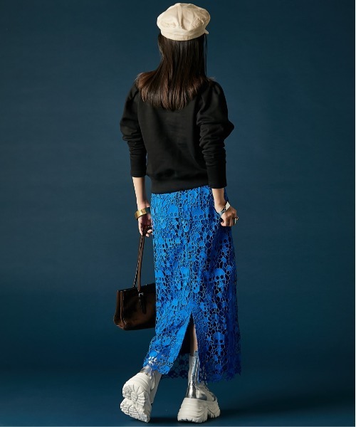 GEVS.（ジェイヴィス）の「パフスリーブクルーネックスウェット＜大きいサイズ有＞GEVS.（スウェット・レディース・杢グレー/ブラック・L/M/5L/4L/3L/LL）」の20枚目の写真