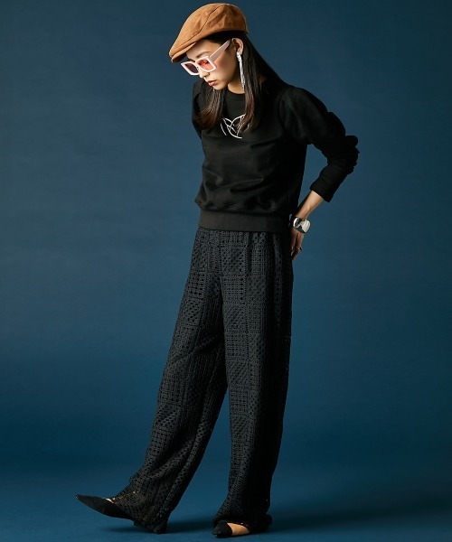 GEVS.（ジェイヴィス）の「パフスリーブクルーネックスウェット＜大きいサイズ有＞GEVS.（スウェット・レディース・杢グレー/ブラック・L/M/5L/4L/3L/LL）」の21枚目の写真