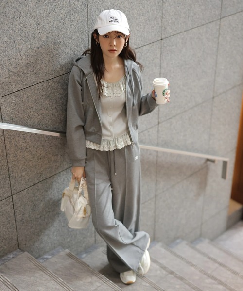 Rirandture（リランドチュール）の「クロップドラインフーディー（Tシャツ/カットソー・レディース・グレー・1/2）」の4枚目の写真