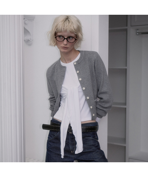 ROSEFRANTZ（ロゼフランツ）の「Soft Nut Button Cardigan [5color]（カーディガン/ボレロ・レディース・ライトグレー/スカイブルー/レッド/アイボリー/ミント・OS）」の2枚目の写真
