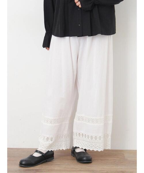 Samansa Mos2（サマンサ モスモス）の「[吸湿発熱]裾レースペチパンツ（その他パンツ・レディース・キナリ/ブラック/オフホワイト・F）」の4枚目の写真