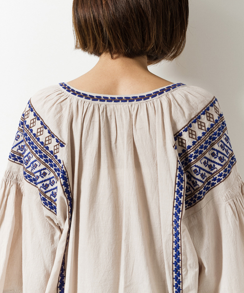 navasana(ナバアサナ)の「navasanaキャンブリックマルチ刺繍ミニワンピース/712-NAM-ais-N161-OP028(ワンピース・レディース・ブラック/ライトグレー・FREE)」の11枚目の写真