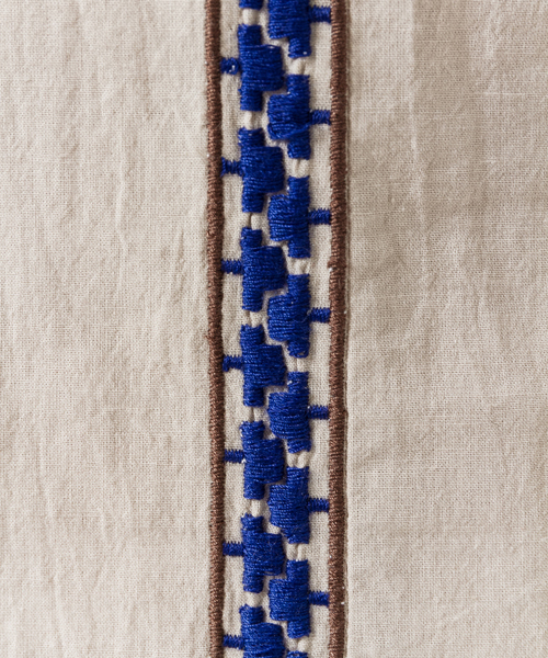 navasana(ナバアサナ)の「navasanaキャンブリックマルチ刺繍ミニワンピース/712-NAM-ais-N161-OP028(ワンピース・レディース・ブラック/ライトグレー・FREE)」の7枚目の写真