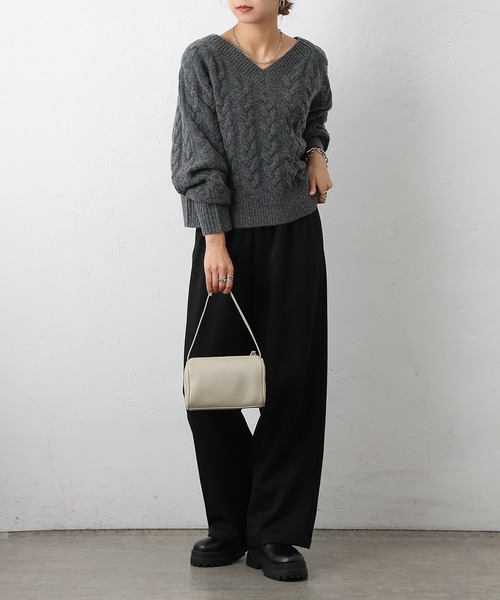 COLONY 2139（コロニートゥーワンスリーナイン）の「起毛ケーブルニットプルオーバー（ニット/セーター・レディース・グレー/チャコールグレー/ブラック/バーガンディー・FREE）」の17枚目の写真