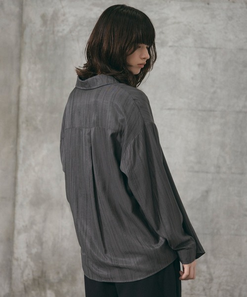 Confirm(コンファーム)の「【ZOZO限定】シャドウ ストライプ オーバーシャツ メンズ レディース ユニセックス(シャツ/ブラウス・メンズ・ブルー・M/L)」の4枚目の写真
