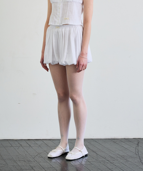 ARI（アリ）の「CUDDLY BALLOON SKIRT PANTS / WHITE（スカート・レディース・ホワイト・FREE）」の2枚目の写真