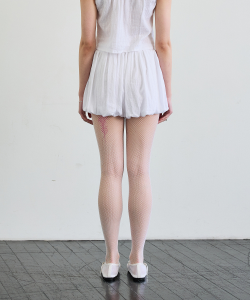 ARI（アリ）の「CUDDLY BALLOON SKIRT PANTS / WHITE（スカート・レディース・ホワイト・FREE）」の3枚目の写真
