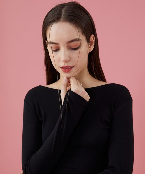 KOLEAT（コレット）の「[ウォーマー ver.] スリムデイリーラウンドネックウォーマー長袖Tシャツ [ブラック] インナーバージョン（Tシャツ/カットソー・レディース・その他・FREE）」の2枚目の写真