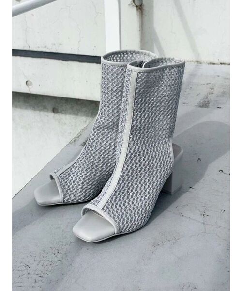 MERCURYDUO(マーキュリーデュオ)の「ラメメッシュブーツ(ブーツ・レディース・オフホワイト/ライトグレー・38/36)」の3枚目の写真