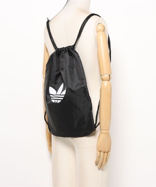 adidas(アディダス)の「adidas アディダス U ADICOLOR GYMSACK バッグ JX0229 BLACK/WHITE(ボディバッグ/ウエストポーチ・メンズ・ブラック・FREE)」の5枚目の写真