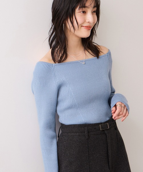 VIS（ビス）の「【美得プライス】スクエアネックニットプルオーバー（ニット/セーター・レディース・ブルー/オフホワイト/グレー/ブラック・FREE）」の4枚目の写真