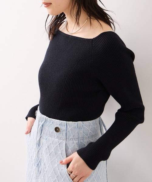 VIS（ビス）の「【美得プライス】スクエアネックニットプルオーバー（ニット/セーター・レディース・ブルー/オフホワイト/グレー/ブラック・FREE）」の5枚目の写真