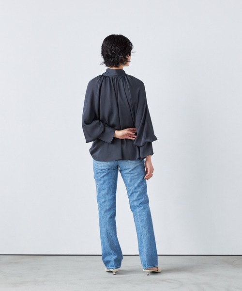 YANUK(ヤヌーク)の「スリムストレート"ANNETTE"(デニムパンツ・レディース・ブルー・21inch/22inch/23inch/24inch/25inch/27inch/26inch)」の11枚目の写真