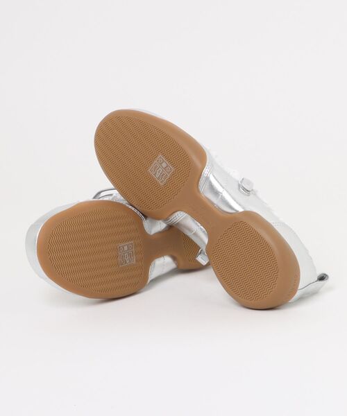 CHARLES & KEITH(チャールズ & キース)の「Louise ルーイレーストリムメリージェーンスニーカー(スニーカー・レディース・ライトピンク/シルバー・25.5cm/25cm/24.5cm/23.5cm/23cm/22.5cm)」の13枚目の写真