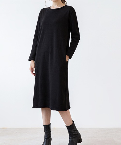 Dewlily(デューリリー)の「ゆるっと着るだけで季節の気分に馴染む ナチュラルフィット裏起毛ワンピース(ワンピース・レディース・カーキ/ブラック/ネイビー/ダークグレー/グレー・M/S)」の16枚目の写真