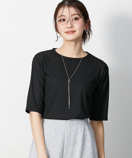 slattgir（スラットジール）の「高身長　細リブクルーネック5分袖カットソートップス（トールサイズ）（Tシャツ/カットソー・レディース・ブラック/オフホワイト/ライトグレー/ブラウン・TM/TL/TLL/T3L/T5L/T4L）」の2枚目の写真