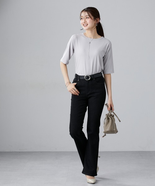 slattgir（スラットジール）の「高身長　細リブクルーネック5分袖カットソートップス（トールサイズ）（Tシャツ/カットソー・レディース・ブラック/オフホワイト/ライトグレー/ブラウン・TM/TL/TLL/T3L/T5L/T4L）」の9枚目の写真