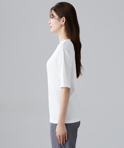 slattgir（スラットジール）の「高身長　細リブクルーネック5分袖カットソートップス（トールサイズ）（Tシャツ/カットソー・レディース・ブラック/オフホワイト/ライトグレー/ブラウン・TM/TL/TLL/T3L/T5L/T4L）」の5枚目の写真