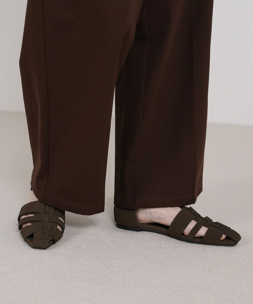 select MOCA(セレクトモカ)の「スクエアトゥグルカサンダル(サンダル・レディース・ブラック/カーキブラウン・LARGE/MEDIUM/SMALL)」の11枚目の写真